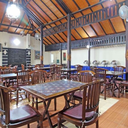 Hotel Septia Jogjakarta Buitenkant foto