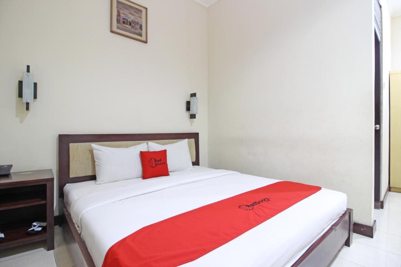 Hotel Septia Jogjakarta Buitenkant foto