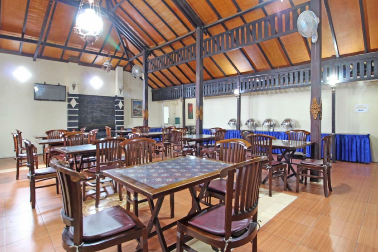 Hotel Septia Jogjakarta Buitenkant foto
